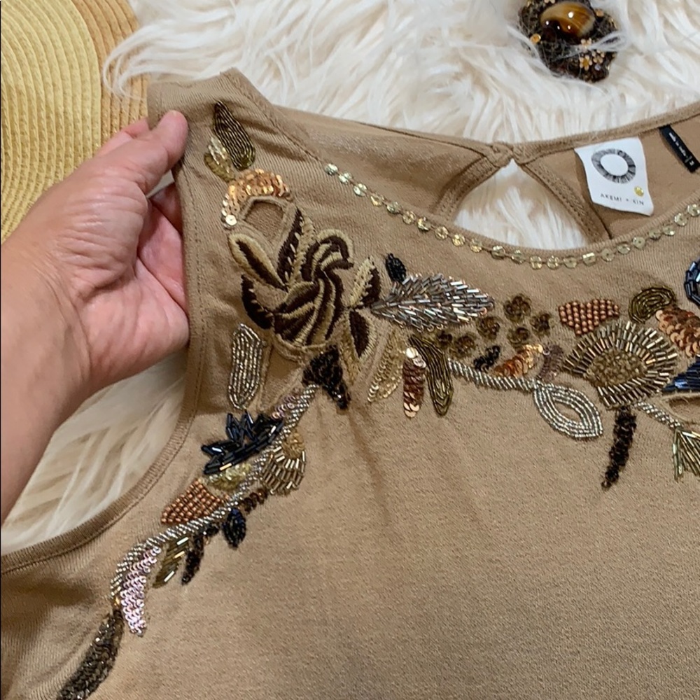 Akemi + Kin Top-b3 - Picture 6 of 8